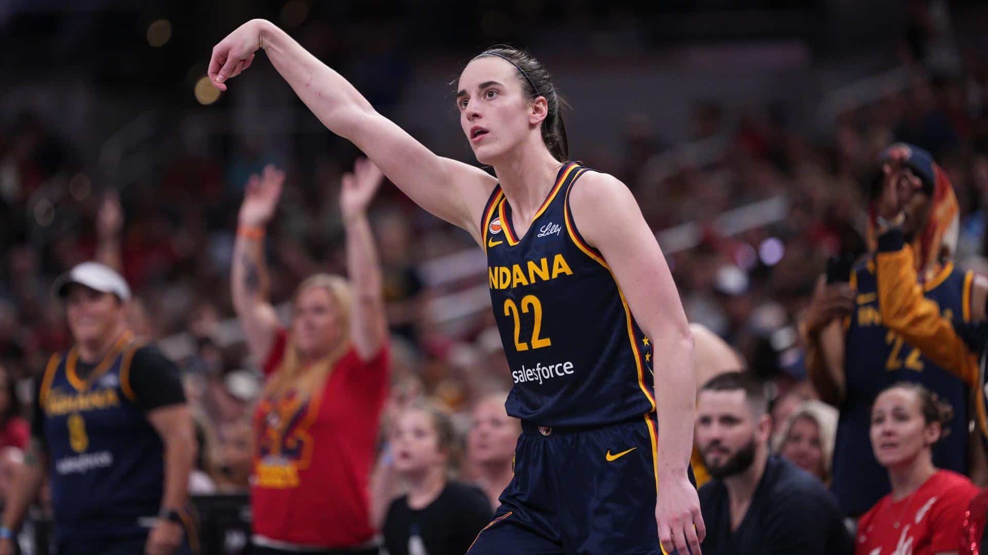 Boston et Clark, duo historique WNBA en 30 points double-double