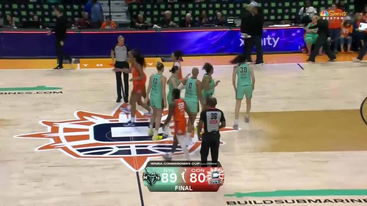 Breanna Stewart brille, Liberty battent Sun 89-80 en 2026