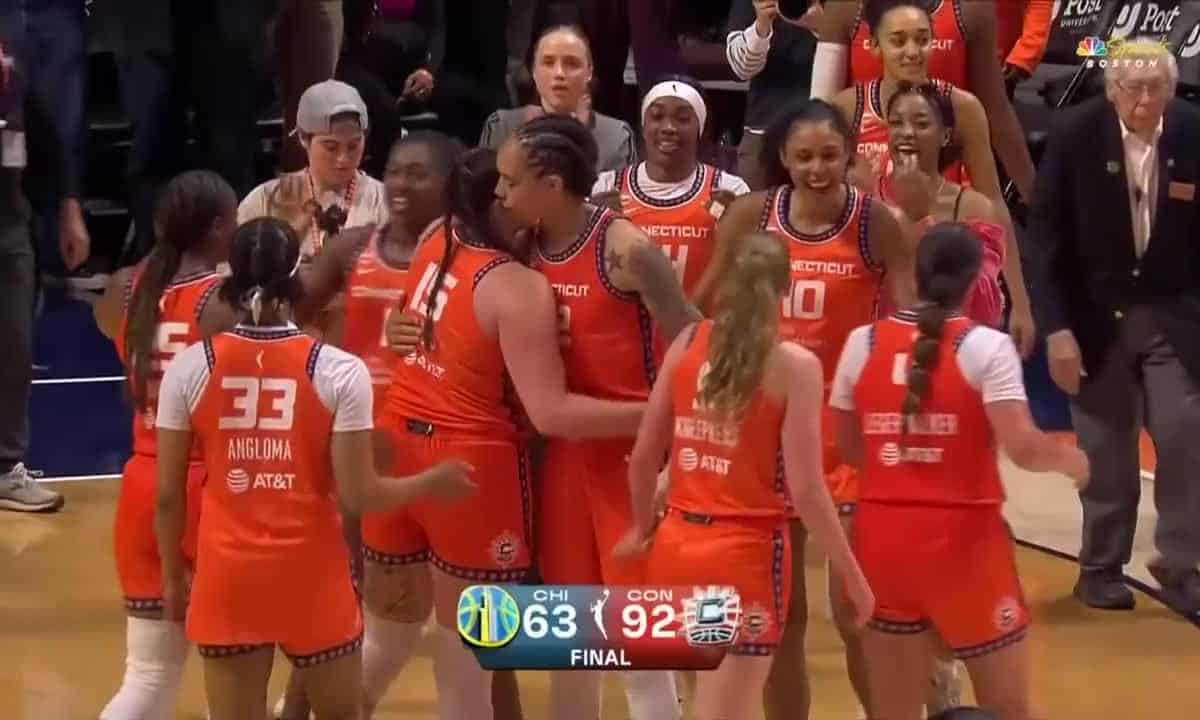 Brittney Griner leader en contres, Sun battent Sky 92-63