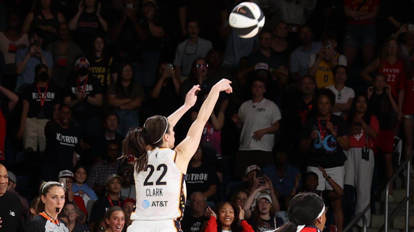 Caitlin Clark offre la victoire au Fever face aux Mystics 2026
