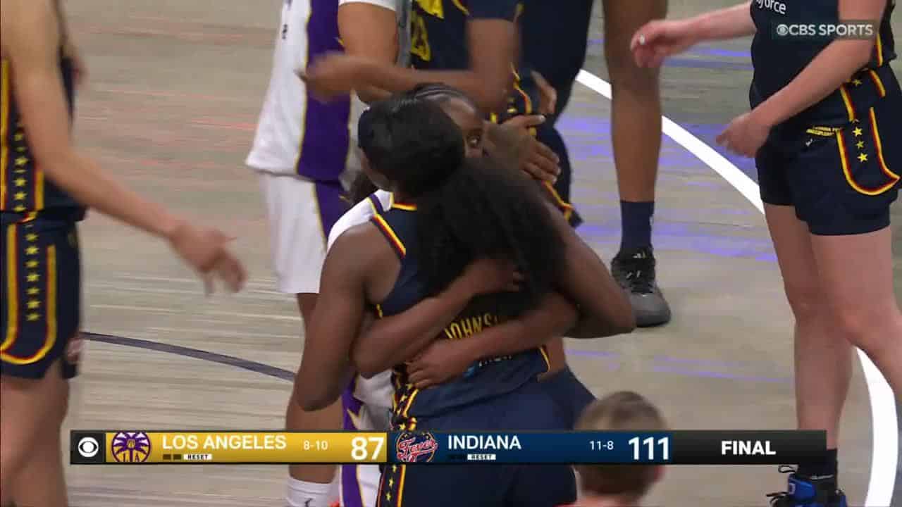 Kelsey Mitchell guide Indiana Fever face aux Sparks 2026