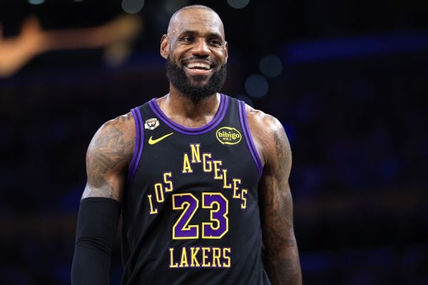 LeBron James quitte les Lakers pour jouer ailleurs en 2026