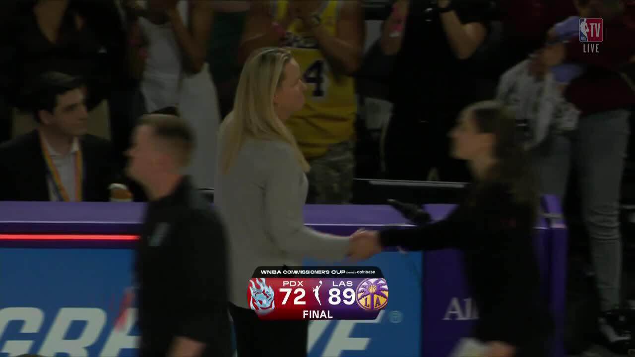 Ogwumike et Hamby brillent, Sparks dominent Fire 89-72