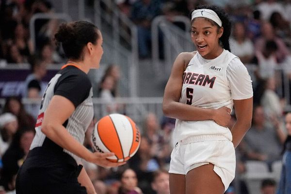 Angel Reese réagit à l’excuse de Brondello et suspension WNBA