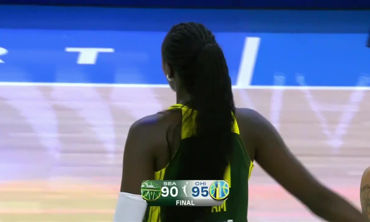 Azura Stevens guide le Chicago Sky face au Seattle Storm 2026