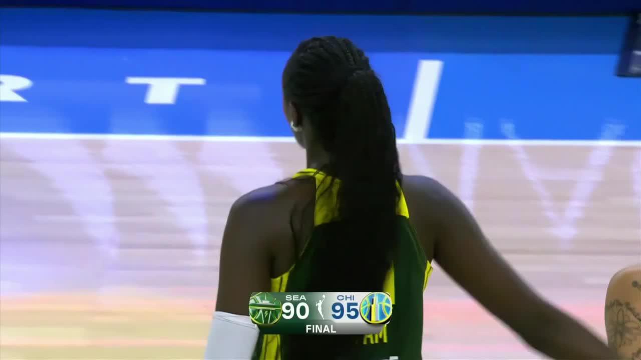 Azura Stevens guide le Chicago Sky face au Seattle Storm 2026