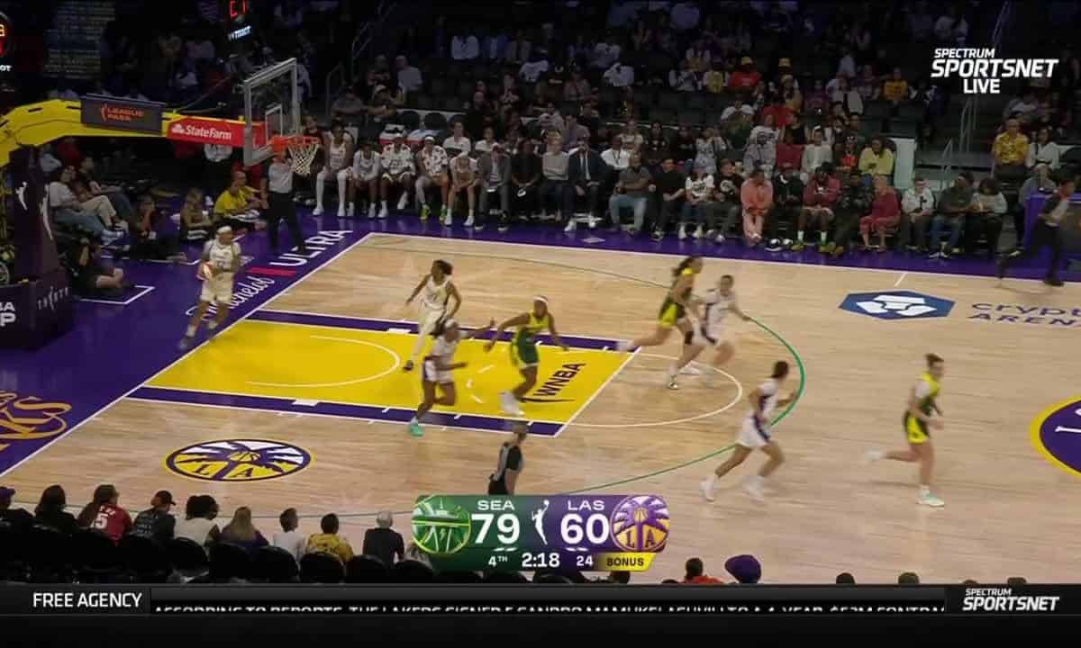 Flau’jae Johnson guide Seattle Storm face aux Sparks 2026
