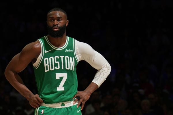 NBPA critique le second apron impactant Spurs et Celtics 2026