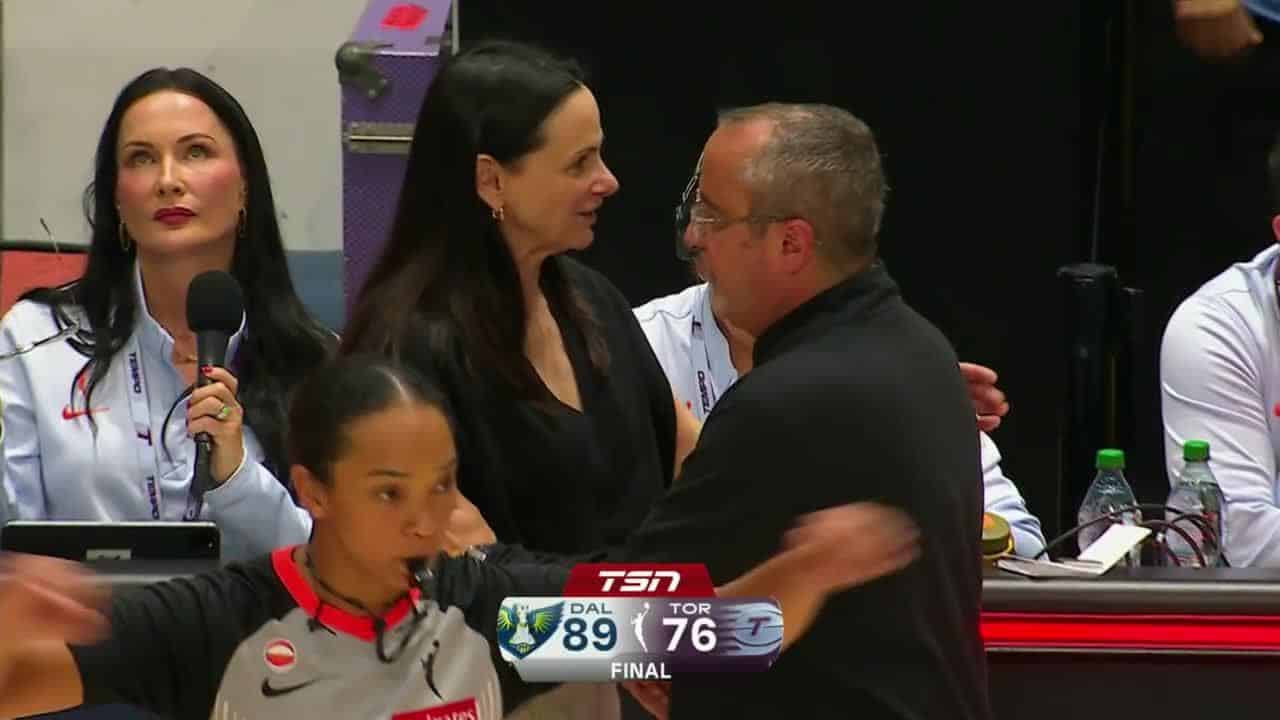 Paige Bueckers guide Dallas Wings face à Toronto Tempo