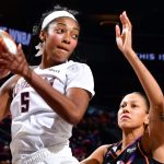 Angel Reese brille, Atlanta Dream bat Phoenix Mercury 99-89