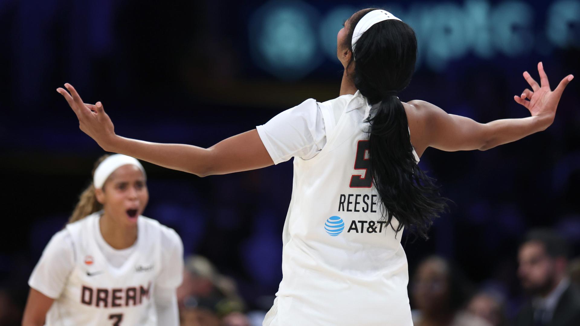 Angel Reese parfait guide Atlanta Dream face aux Sparks
