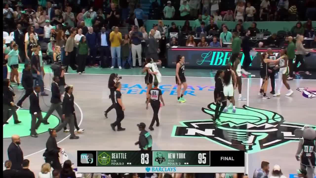 Breanna Stewart et Jonquel Jones mènent New York face à Seattle