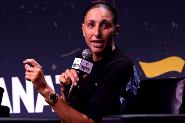 Diana Taurasi vise la propriété des Phoenix Mercury en 2026