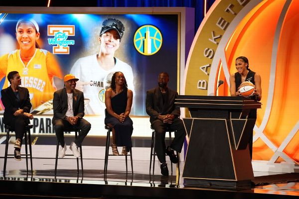 Hall of Fame 2026 : Parker, Delle Donne et icônes NBA honorés