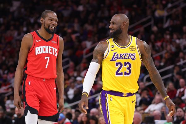 Kevin Durant compare la puissance offensive des 76ers 2026