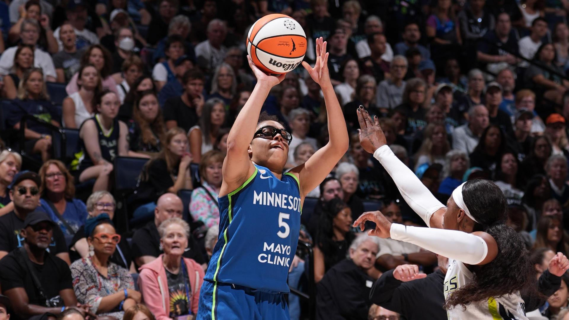 McBride explose le record WNBA avec 10 tirs à 3 pts en 2026