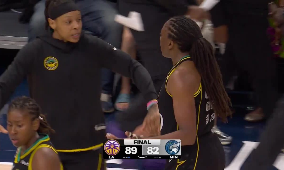 Sparks stoppent la série des Lynx et l’emportent 89-82