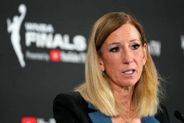 WNBA 2026 : discussions sur les athlètes transgenres poursuivies