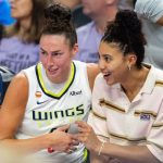 Azzi Fudd soutient les Dallas Wings en playoffs 2026