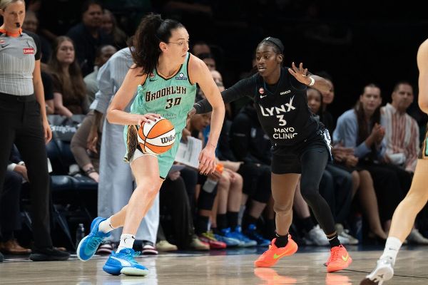 Breanna Stewart guide Liberty à l’exploit face aux Lynx 2026