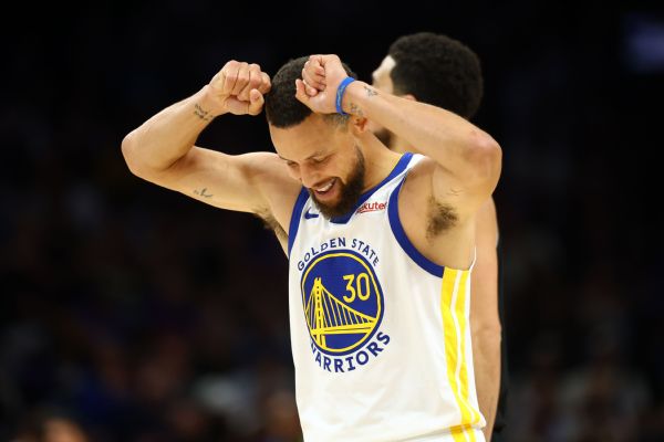 Stephen Curry prolonge avec les Warriors : "C’est chez moi"