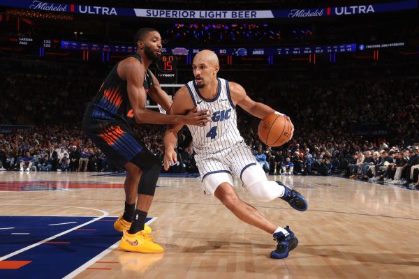 Blessure au genou de Jalen Suggs lors de Magic vs Knicks 2026