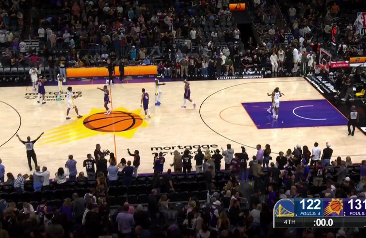 Booker guide les Suns à une victoire 131-122 contre Warriors