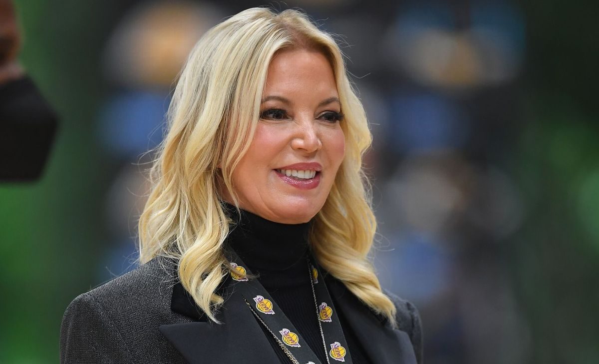 Conflit chez les Lakers : Jeanie Buss accuse ses frères
