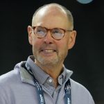 Ernie Johnson quitte Inside the NBA en 2026, fin d'une ère