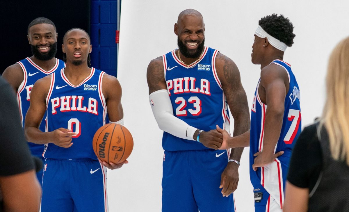 LeBron James loue le scrimmage des 76ers version 2026
