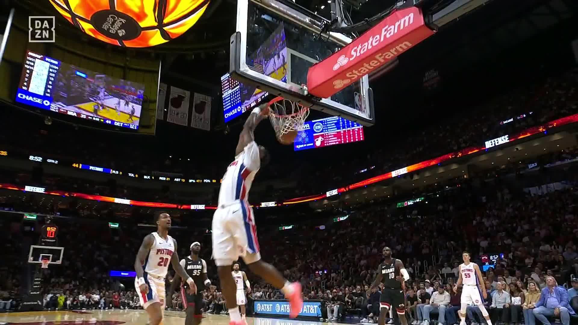 Pistons dominent le Heat 128-111, Collins brille en 2026