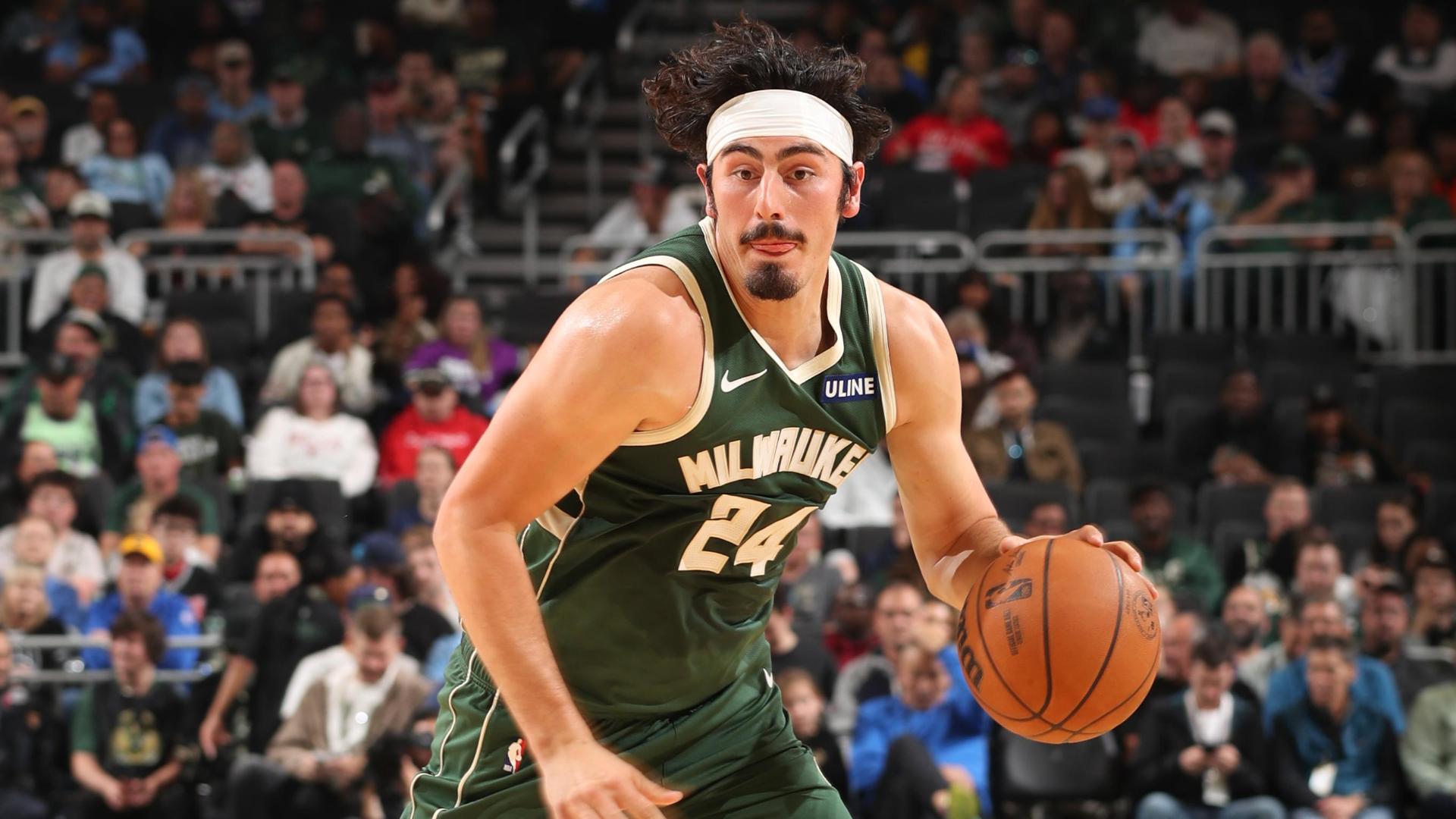 Powell et Wilson mènent les Bulls à la victoire contre les Bucks