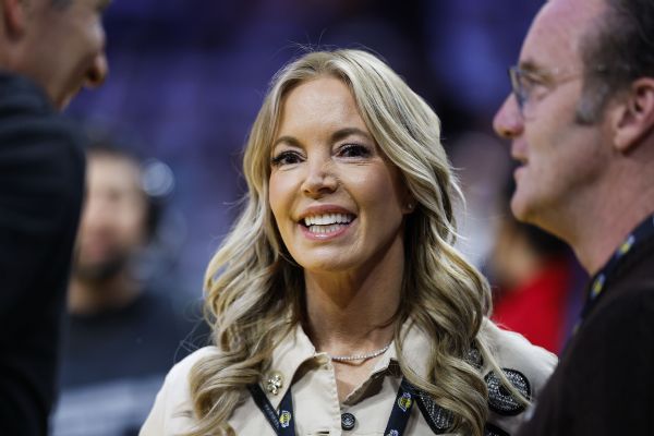 Buss siblings&rsquo; filing challenges Jeanie&rsquo;s petition to oust them as trustees