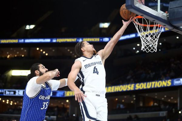 Sources: Grizzlies waiving former first-round pick Walter Clayton Jr.