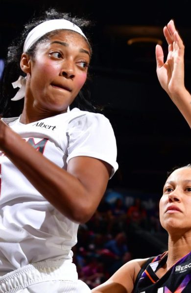 Angel Reese brille, Atlanta Dream bat Phoenix Mercury 99-89