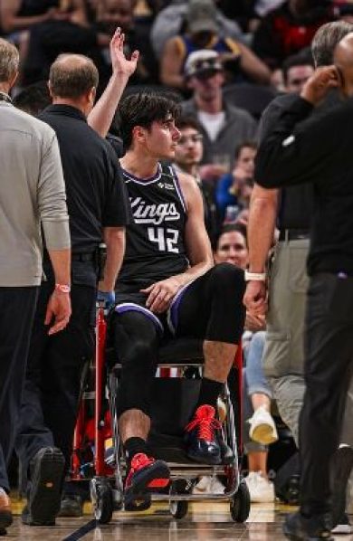 Blessure de Maxime Raynaud (Kings) : bilan dans 2 semaines