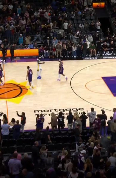 Booker guide les Suns à une victoire 131-122 contre Warriors