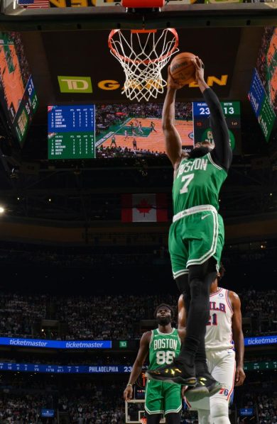 Embiid guide les 76ers à la victoire en Game 7 contre Celtics