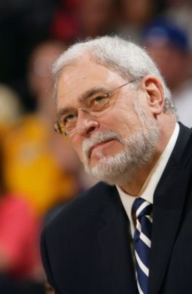 Statue de Phil Jackson dévoilée par les Lakers en 2026