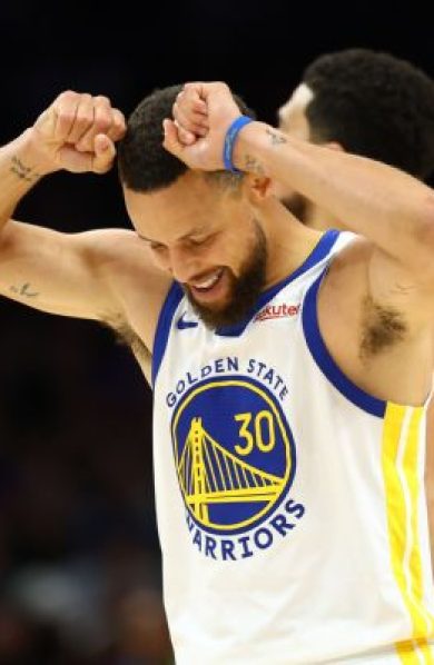 Stephen Curry prolonge avec les Warriors : « C’est chez moi »
